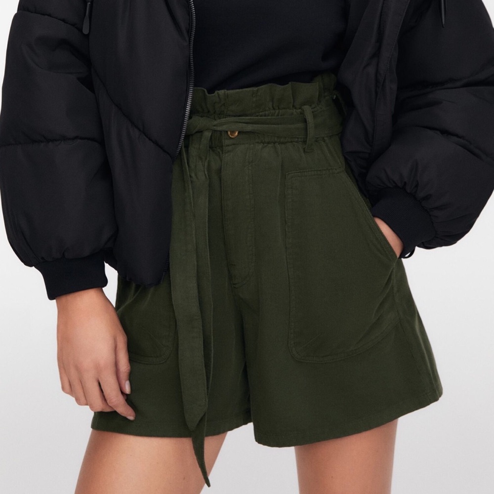 Zara NWT Baggy Paperbag Corduroy Green Tie Shorts 32/ 00